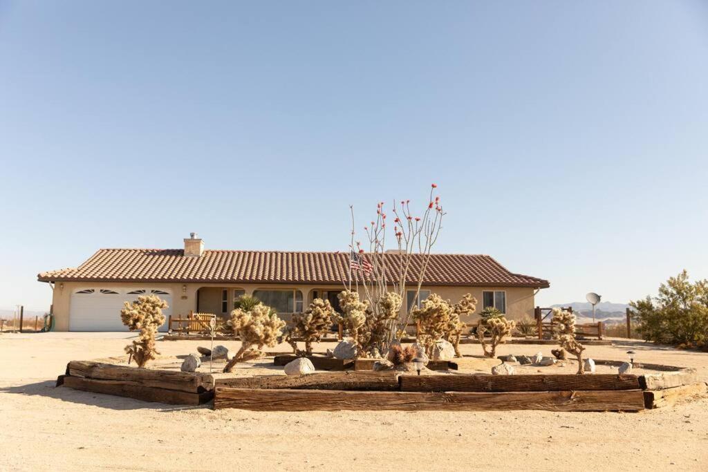 Sun Runner - Serene Desert Home W/Pool & Hot Tub Twentynine Palms Eksteriør billede